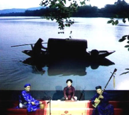 Liên hoan dân ca Bắc Trung bộ Trao giải cho 12 tiết mục xuất sắc
